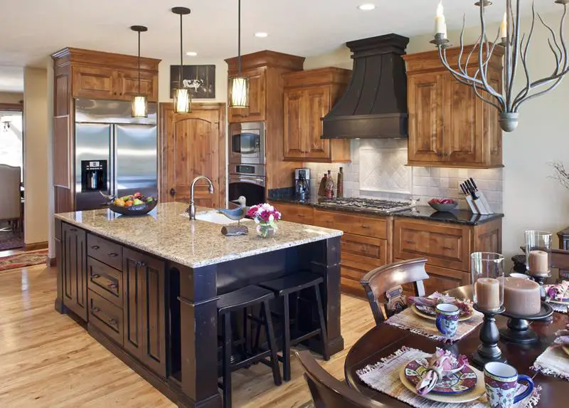 39 Stylish Kitchens with Light Wood Floors – Home Awakening