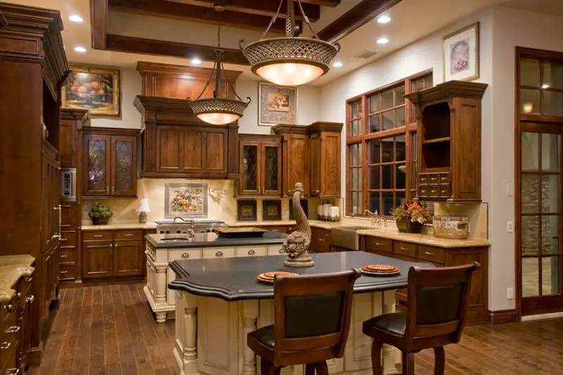 38 Stunning Dark Wood Kitchen Design Ideas (Photo Gallery) – Home Awakening