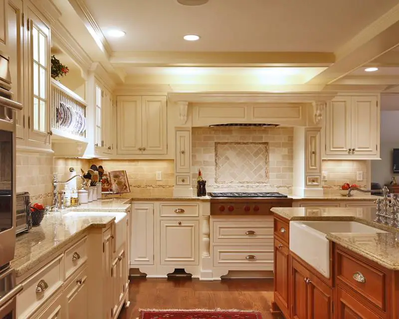 46 Incredible U-Shaped Kitchen Designs (Photo Gallery) – Home Awakening