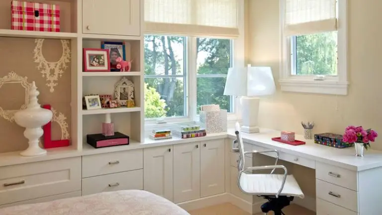 Bedrooms With Desk Ideas 768x432 